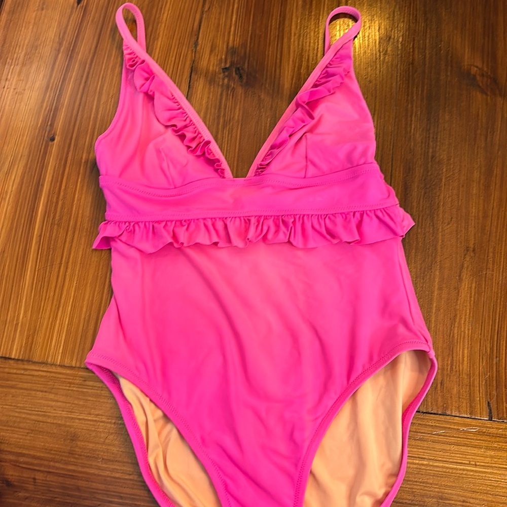 Women’s Pink J Crew swimsuit